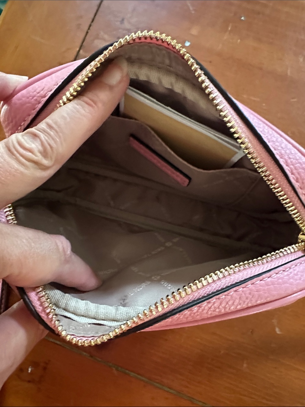 Michael Kors Pink Signature Logo Camera Crossbody - Picture 4 of 5
